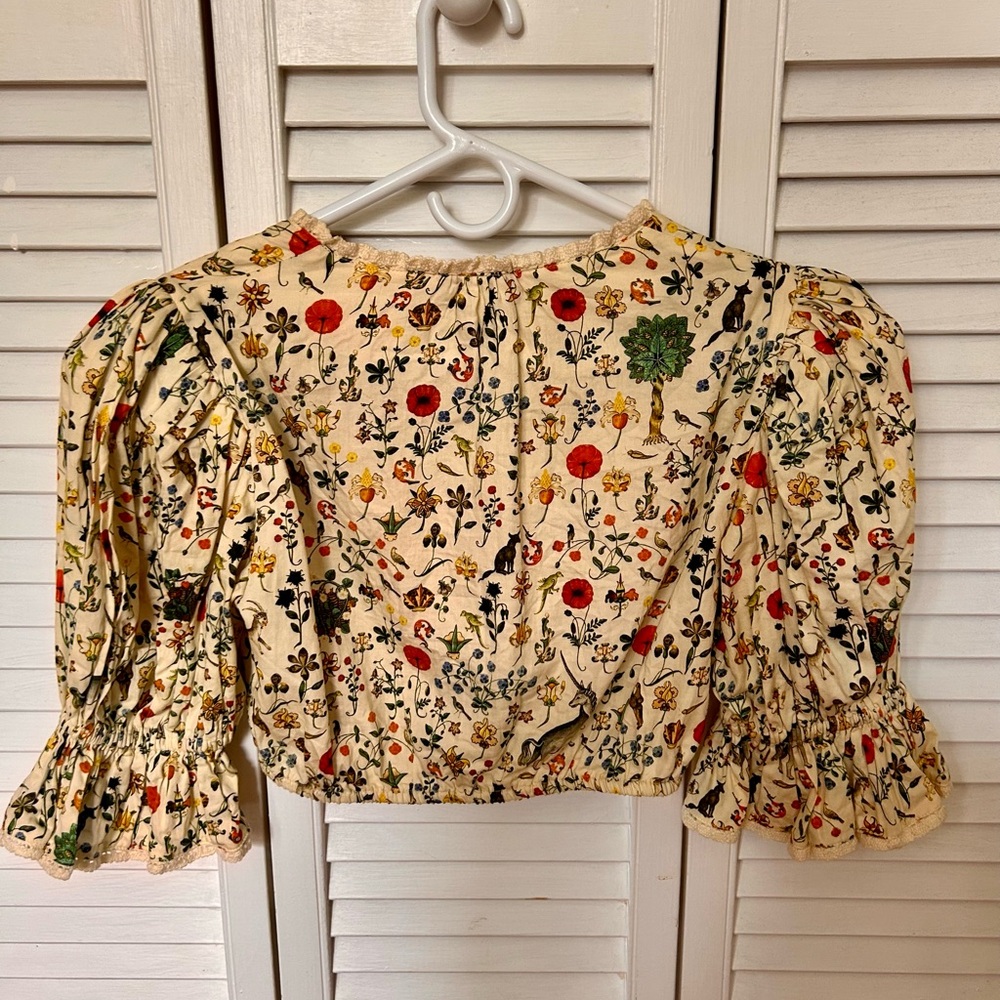 Samantha Pleet Lovelace Blouse - Cream Floral Crop Top - Picture 7 of 9